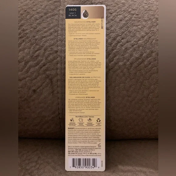 Nourishing Eyeliner Soft Black by Burt’s Bees - Picture 10 of 16